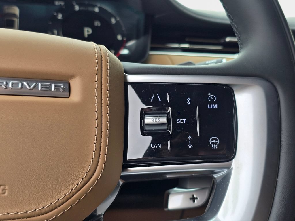 New 2026 Land Rover Range Rover Long Wheelbase SE AWD/4WD image 18