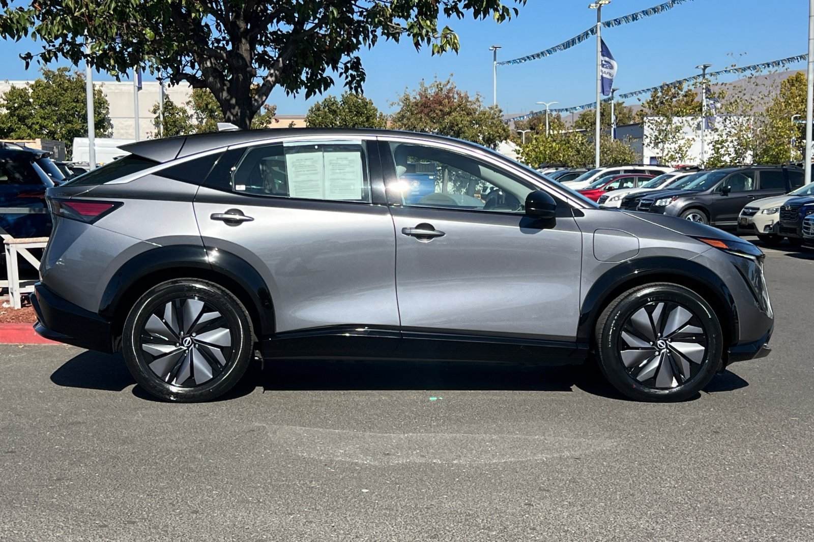 Certified 2023 Nissan Ariya FWD image 3