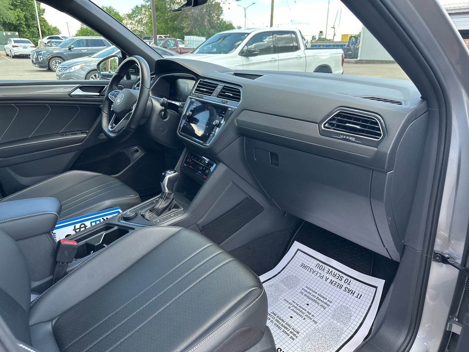 Certified 2024 Volkswagen Tiguan SE R-Line AWD/4WD image 39
