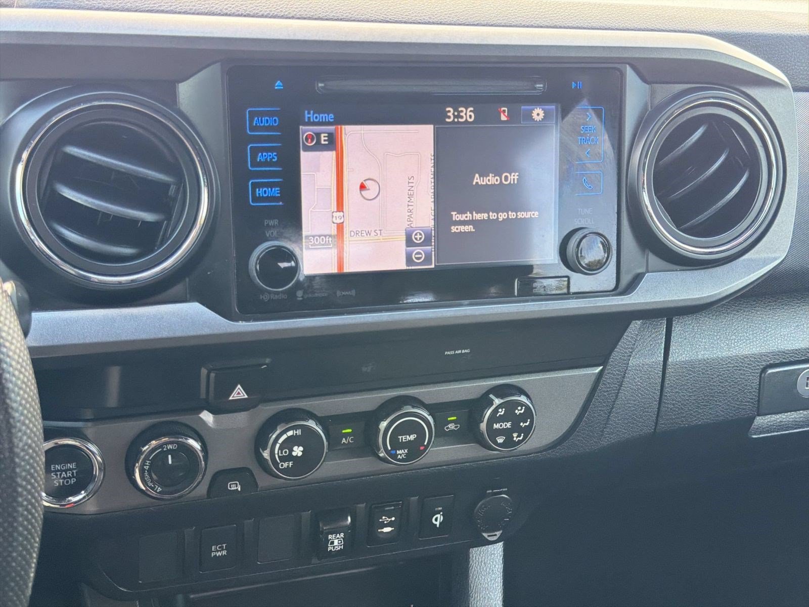 Used 2019 Toyota Tacoma TRD Sport AWD/4WD image 22
