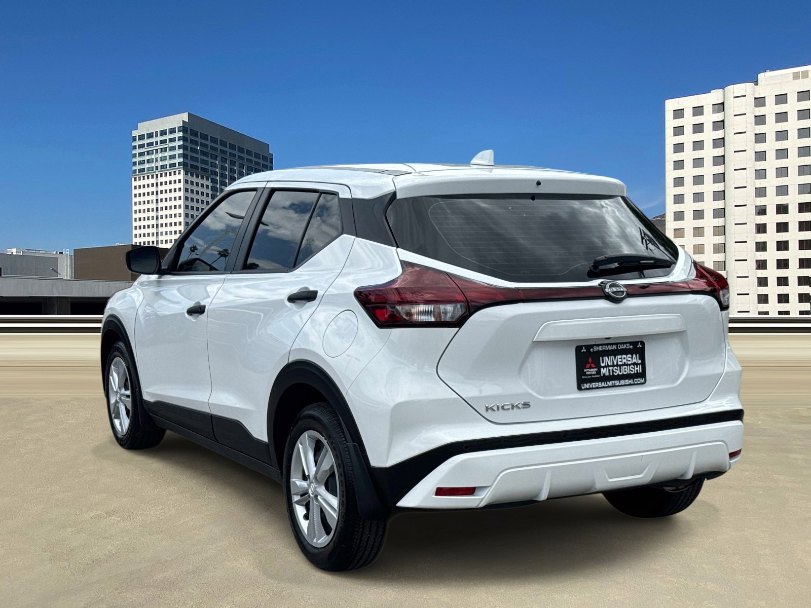 Used 2024 Nissan Kicks S FWD image 3