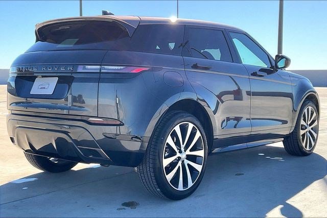 Used 2025 Land Rover Range Rover Evoque Dynamic SE AWD/4WD image 2