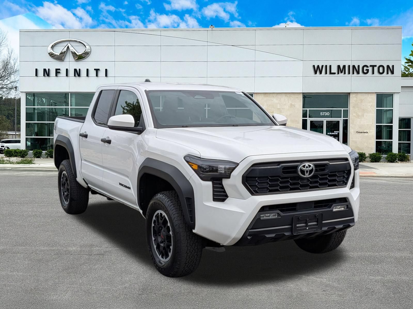 Used 2024 Toyota Tacoma TRD Off-Road AWD/4WD image 1