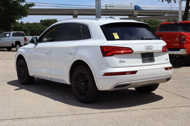 Used 2019 Audi Q5 2.0T Premium w/ Convenience Package AWD/4WD image 3