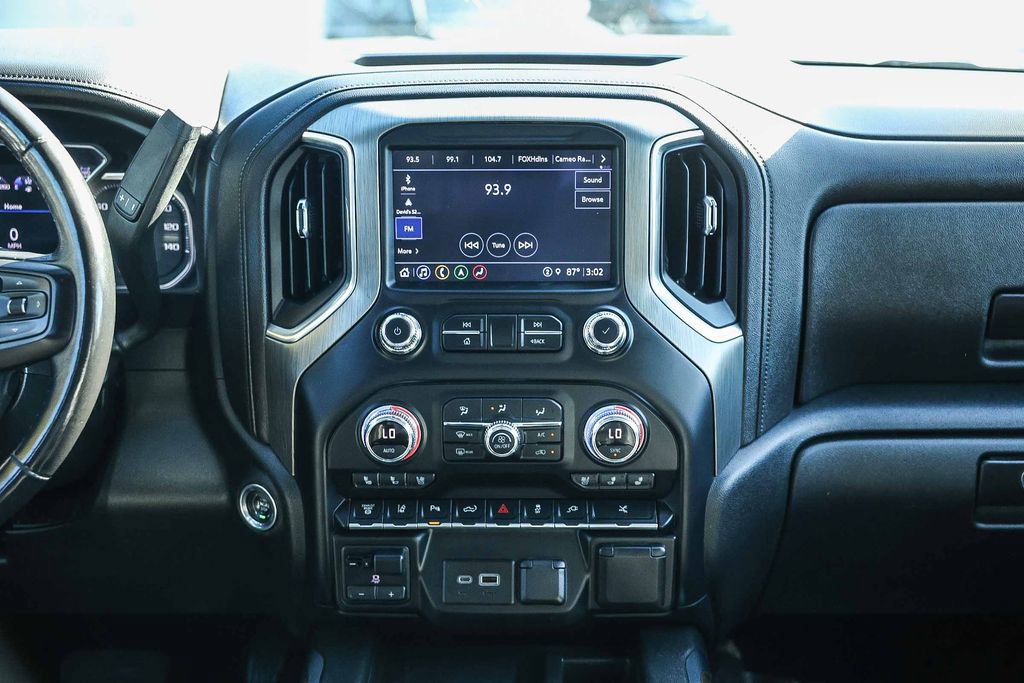 Used 2022 GMC Sierra 3500 Denali w/ Denali Ultimate Package image 22