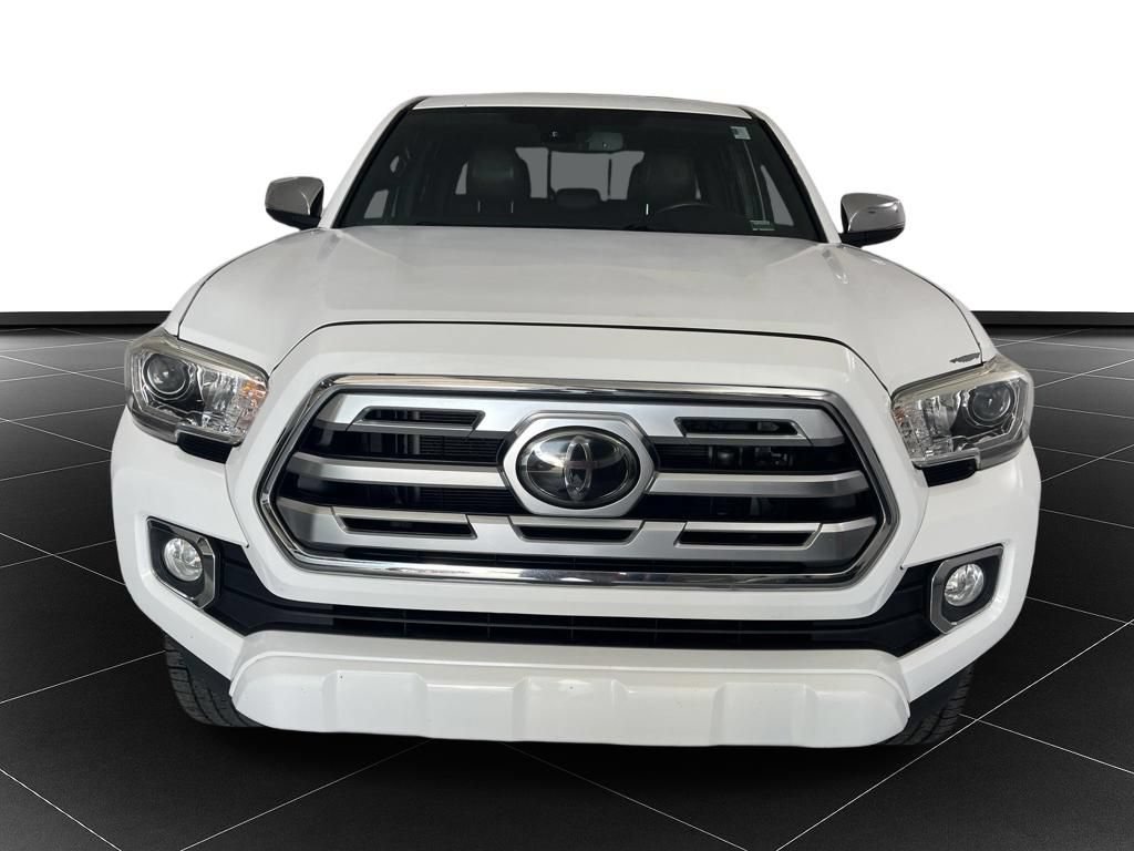 Used 2018 Toyota Tacoma Limited AWD/4WD image 8