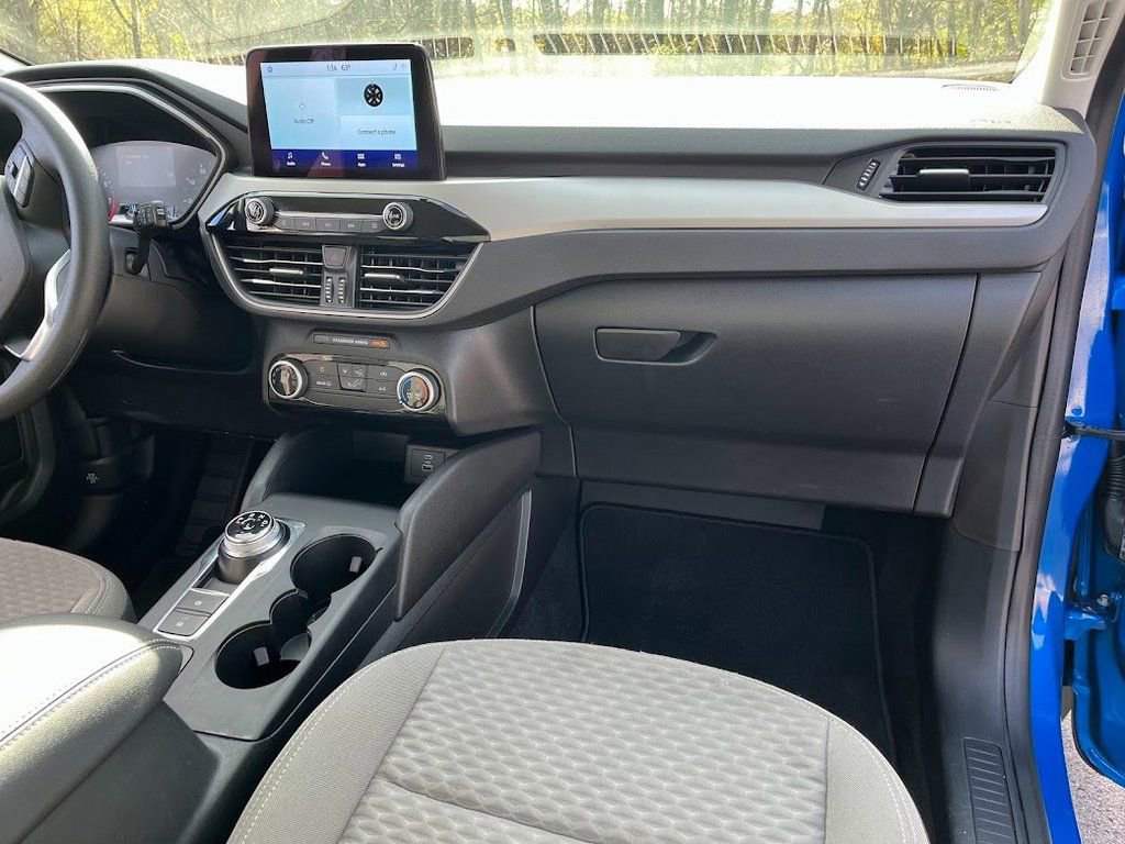 Used 2021 Ford Escape SE w/ SE Sport Appearance Package image 40