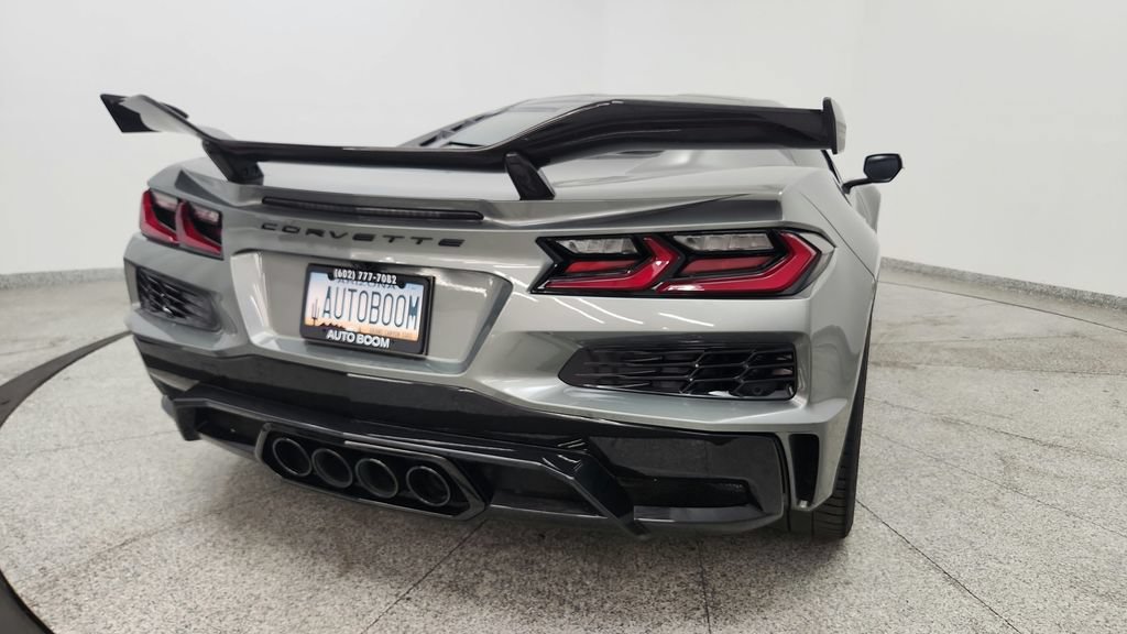 Used 2023 Chevrolet Corvette Z06 w/ Z07 Performance Package RWD image 21