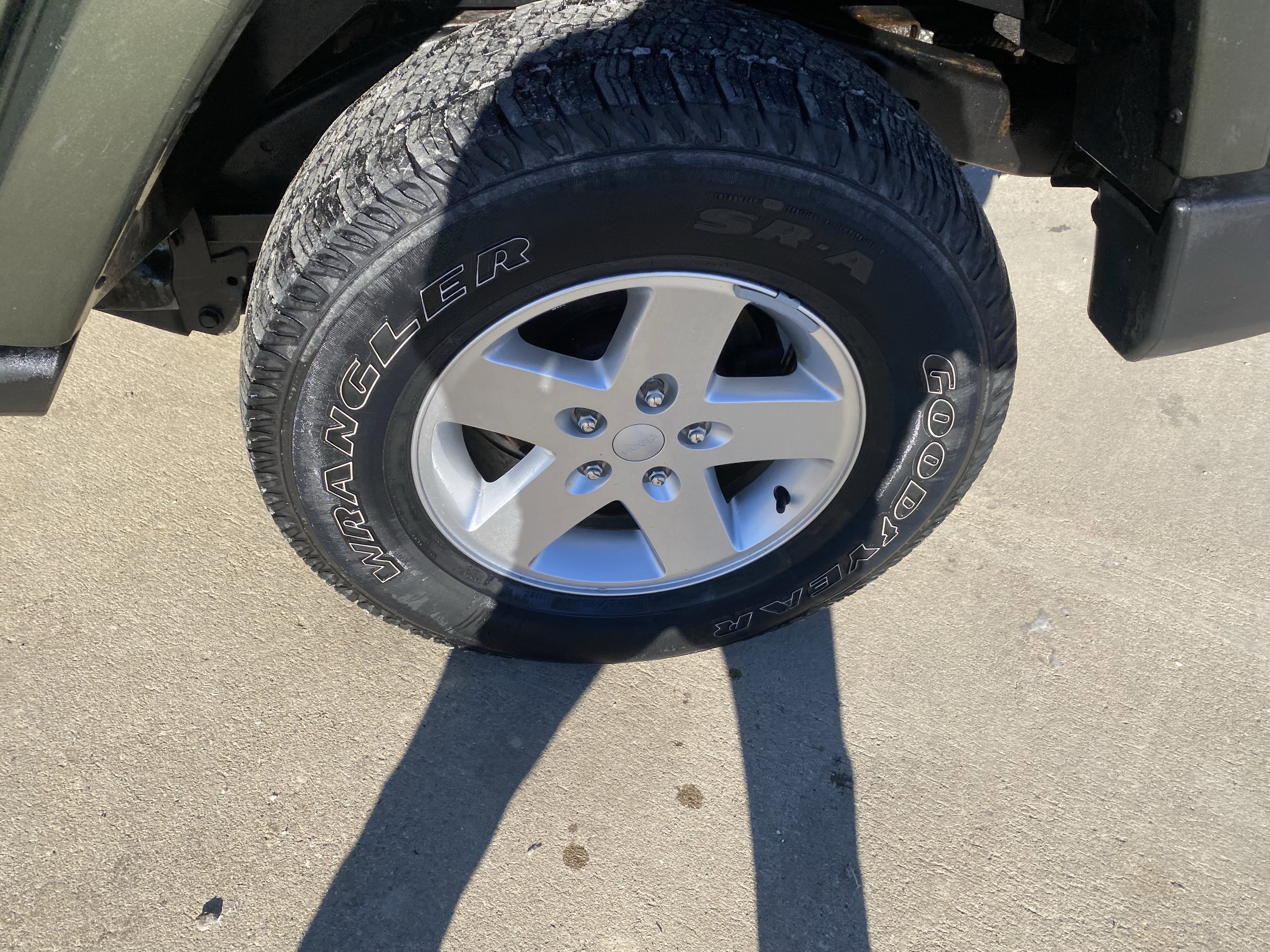 Used 2008 Jeep Wrangler Unlimited Sahara image 3