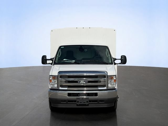 New 2027 Ford E-350 and Econoline 350 Super Duty w/ Power Equipment Group RWD image 2