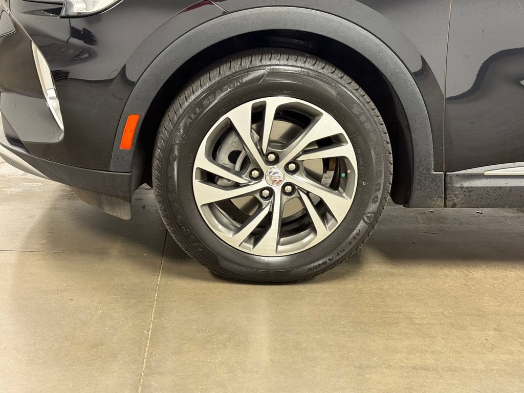 Used 2022 Buick Envision Essence w/ Technology Package I FWD image 11