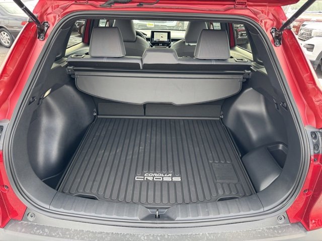 Certified 2026 Toyota Corolla Cross SE image 32