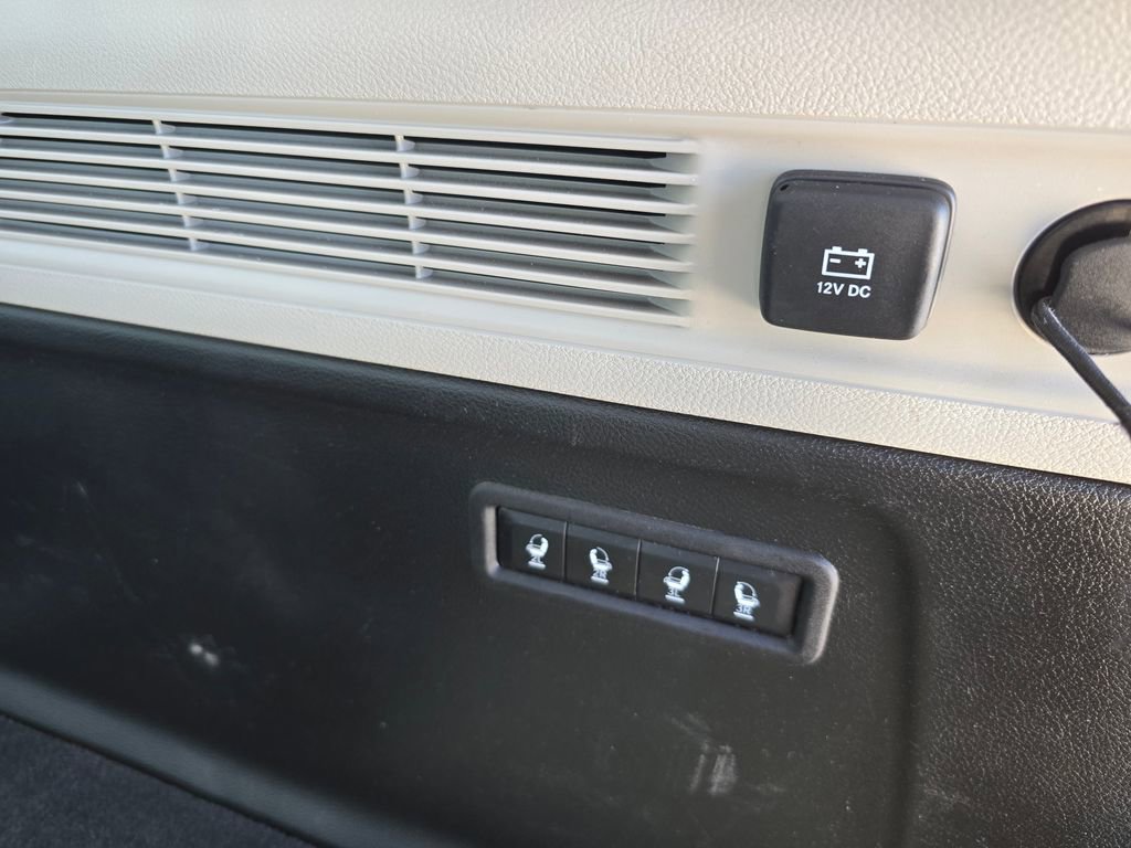 Used 2023 Jeep Wagoneer L Series III w/ Premium Group I AWD/4WD image 48