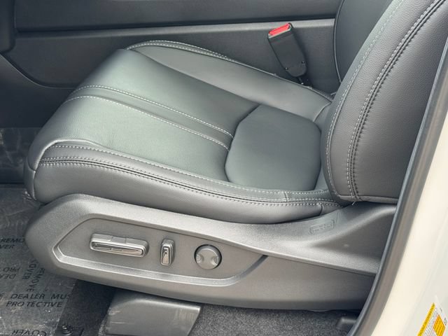 New 2026 Honda Pilot Touring image 14