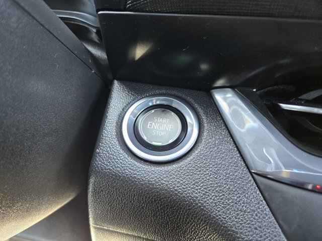 Used 2025 Buick Envista Preferred image 23