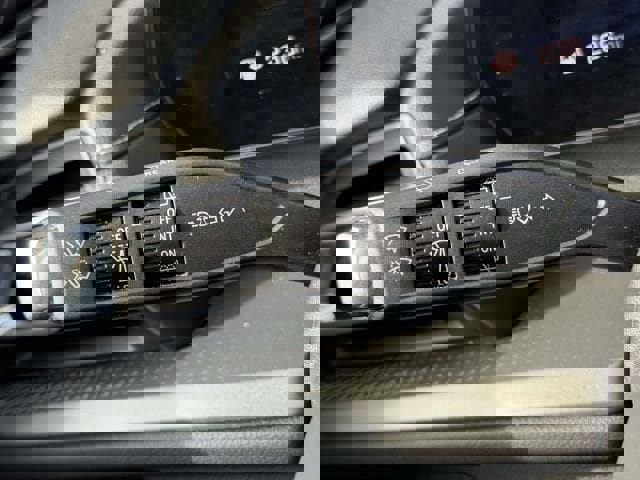 Used 2025 Chevrolet Traverse LT image 21