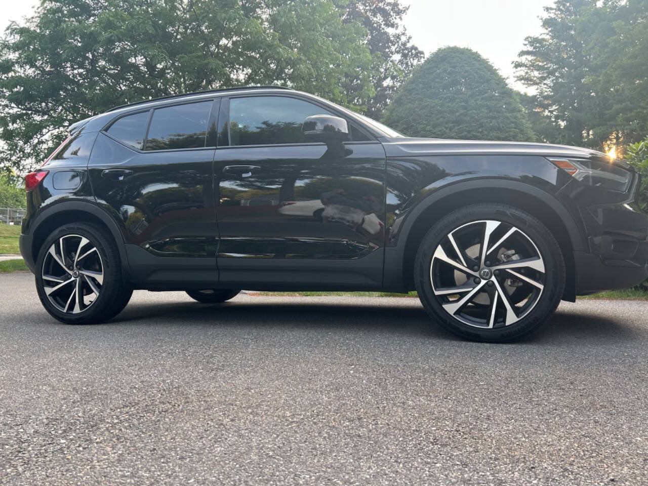 Used 2021 Volvo XC40 T5 R-Design w/ Advanced Package AWD/4WD image 15