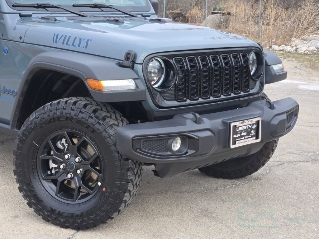 Used 2025 Jeep Wrangler Unlimited Sport S 4xe image 2