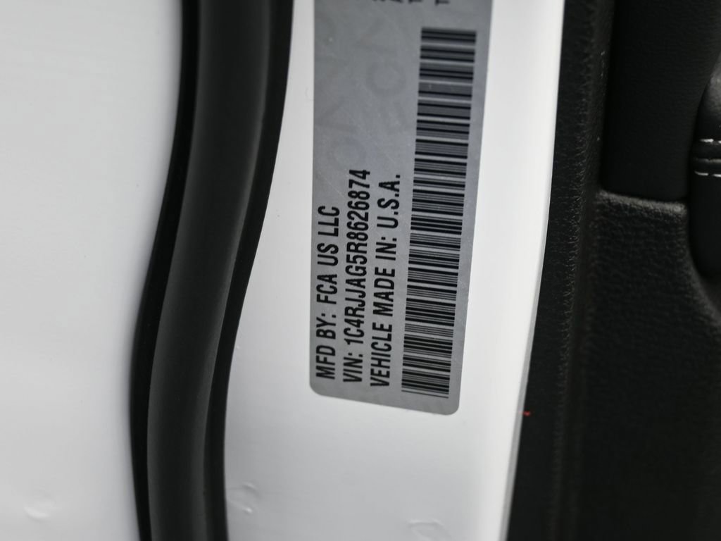 Used 2024 Jeep Grand Cherokee L Laredo image 17