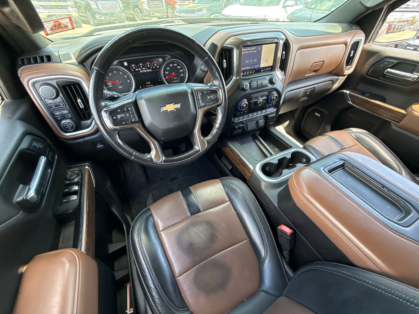 Used 2019 Chevrolet Silverado 1500 High Country w/ High Country Premium Package AWD/4WD image 12