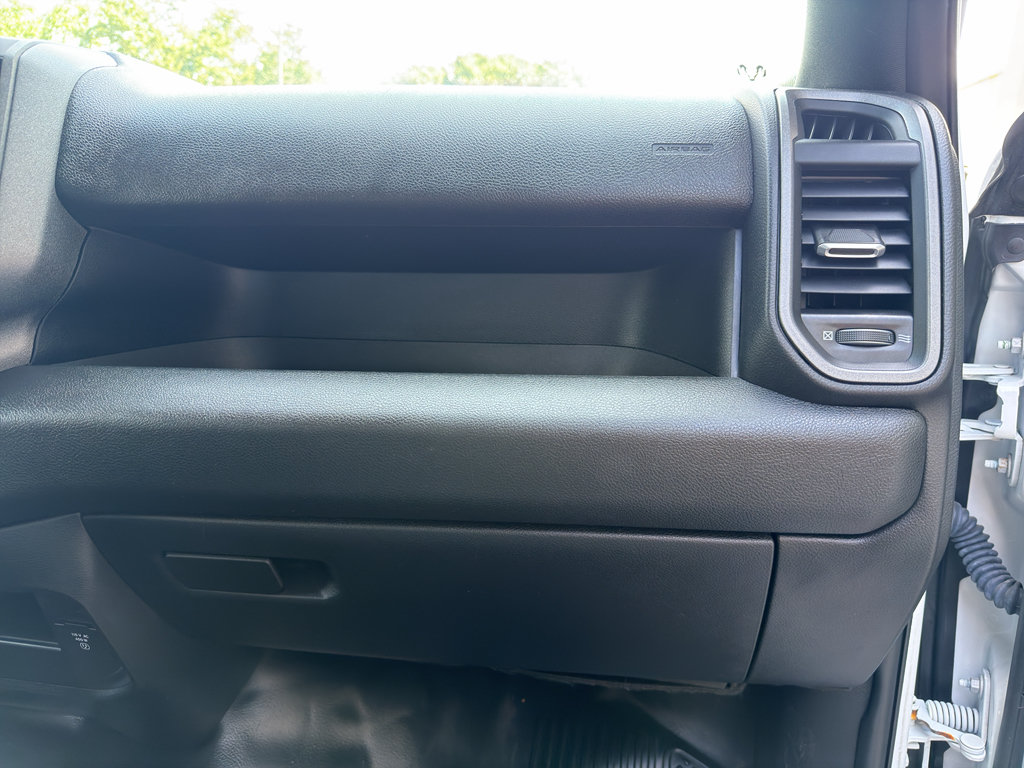 Used 2024 RAM 2500 Tradesman w/ Chrome Appearance Group AWD/4WD image 19