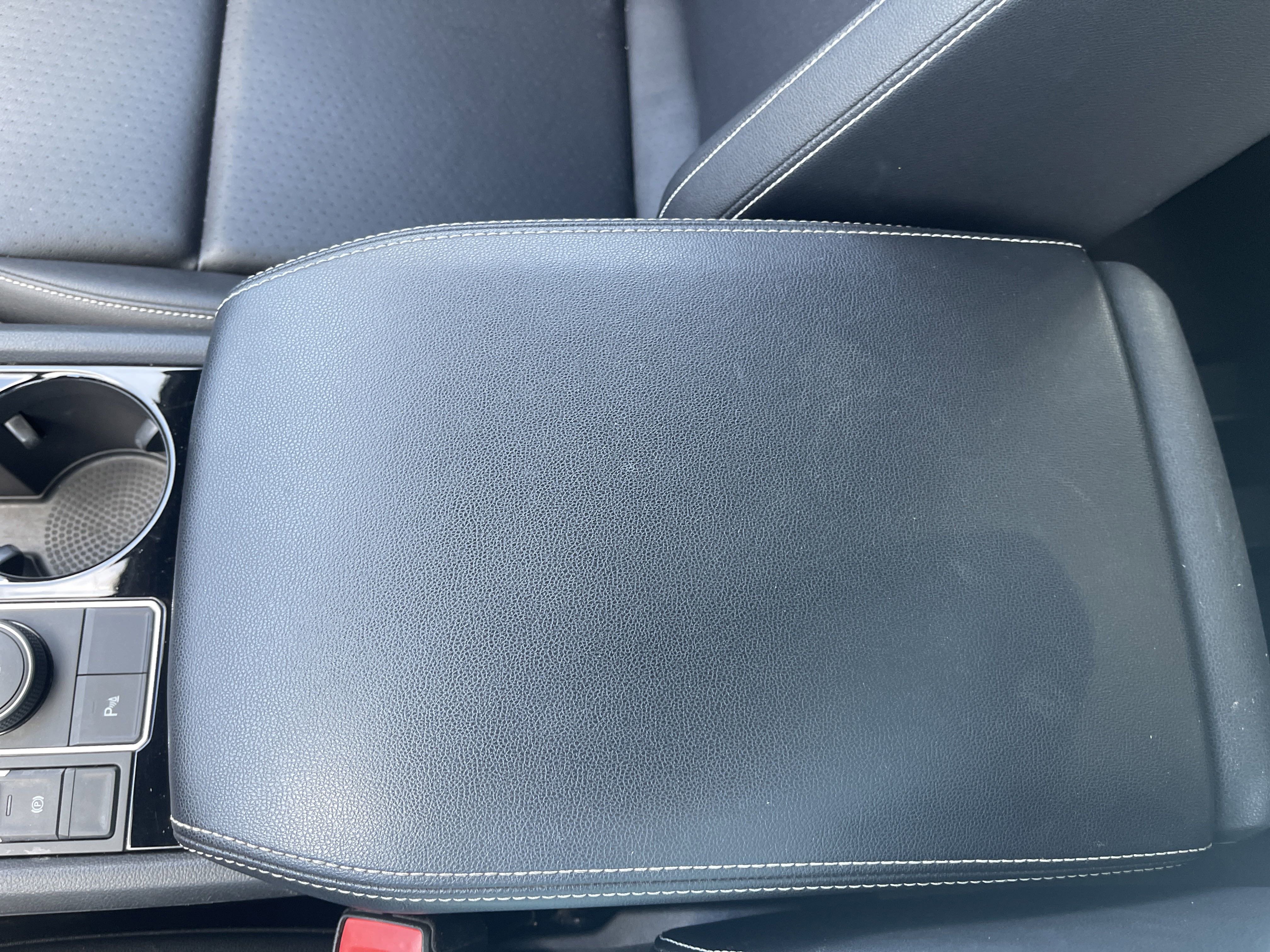 Used 2020 Volkswagen Atlas Cross Sport SEL image 28