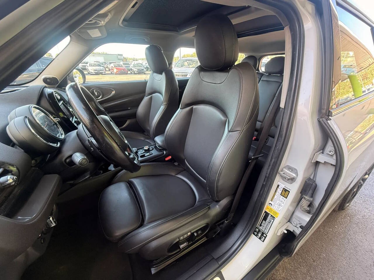 Used 2019 MINI Cooper Clubman S w/ Premium Package AWD/4WD image 13