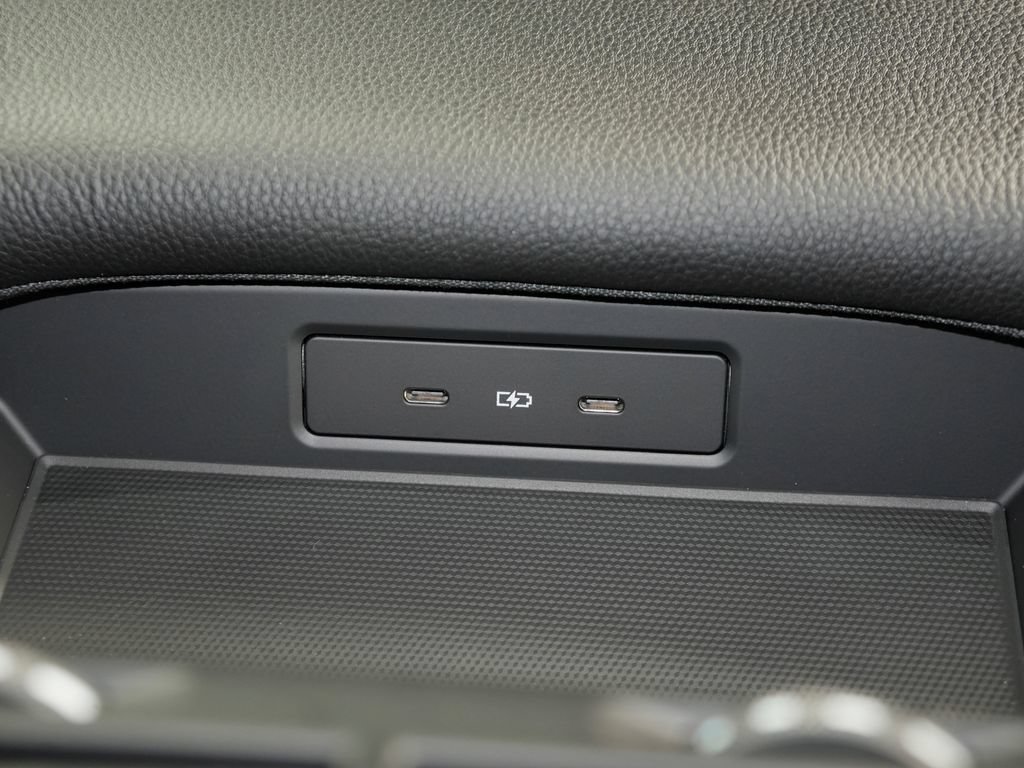 New 2026 Porsche Panamera 4 AWD/4WD image 36