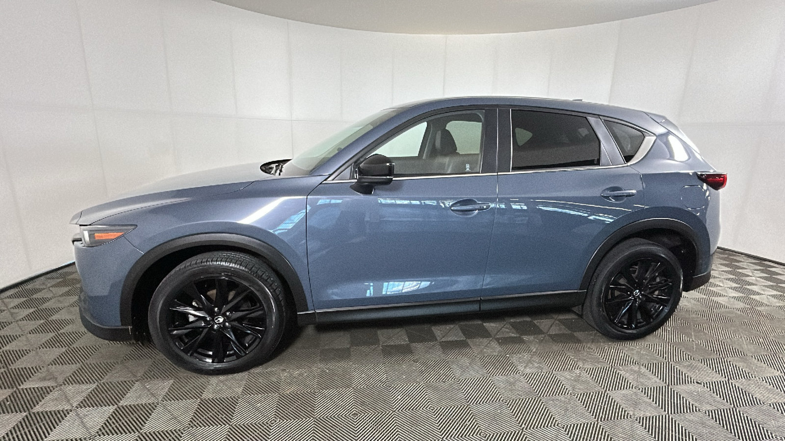 Used 2025 MAZDA CX-5 Carbon Edition AWD/4WD image 6