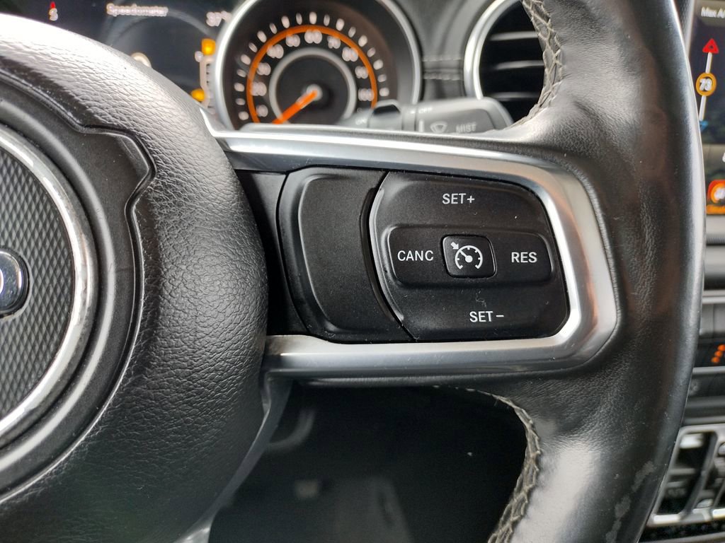 Used 2018 Jeep Wrangler Unlimited Sahara image 23