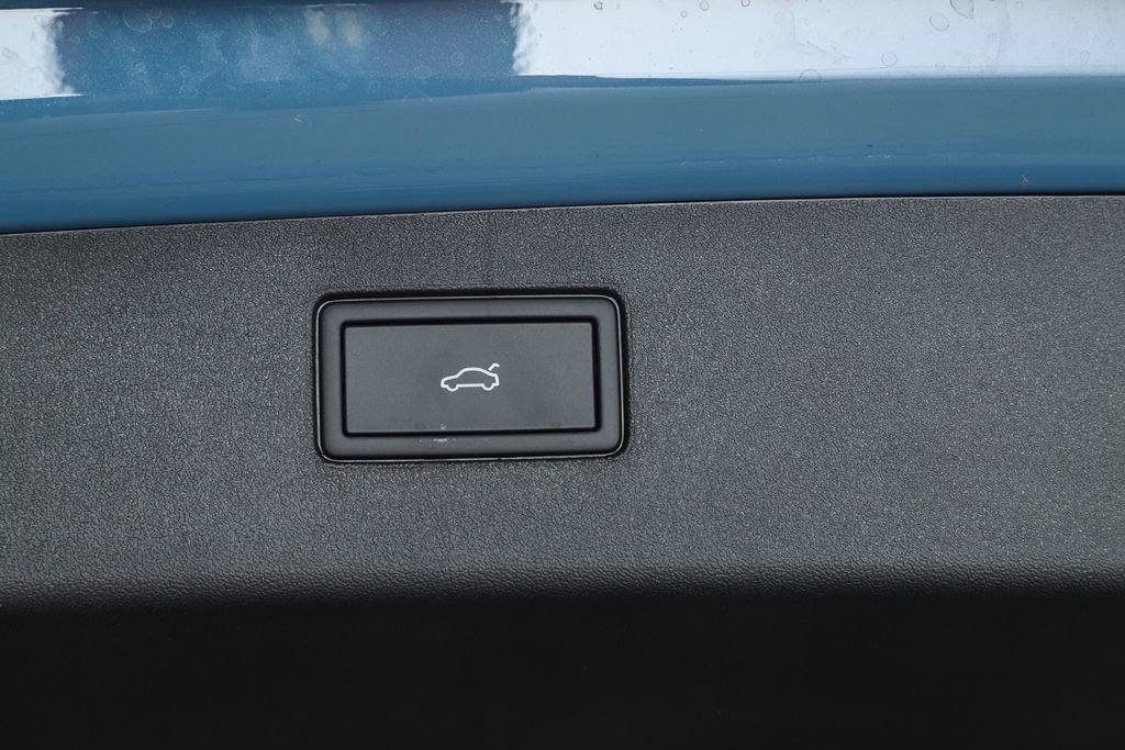 New 2026 Volkswagen Tiguan SE R-Line image 69