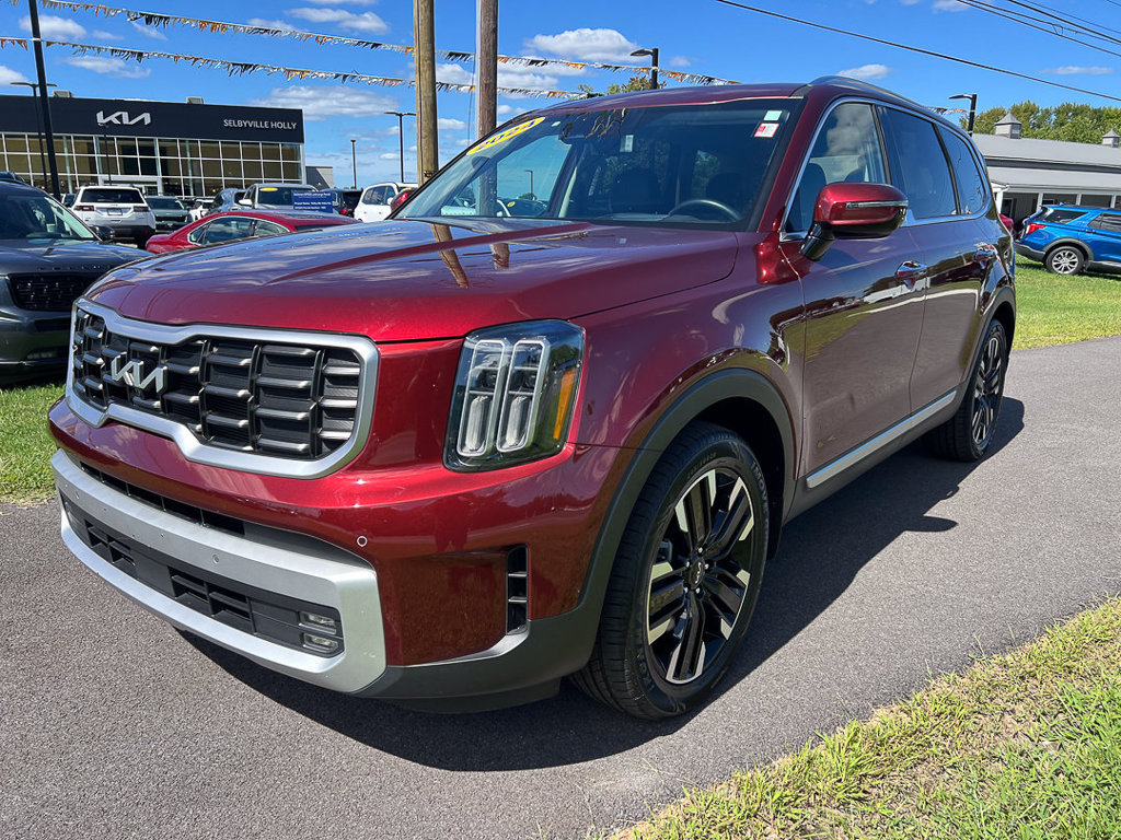 Used 2024 Kia Telluride SX Prestige w/ Towing Package AWD/4WD image 2