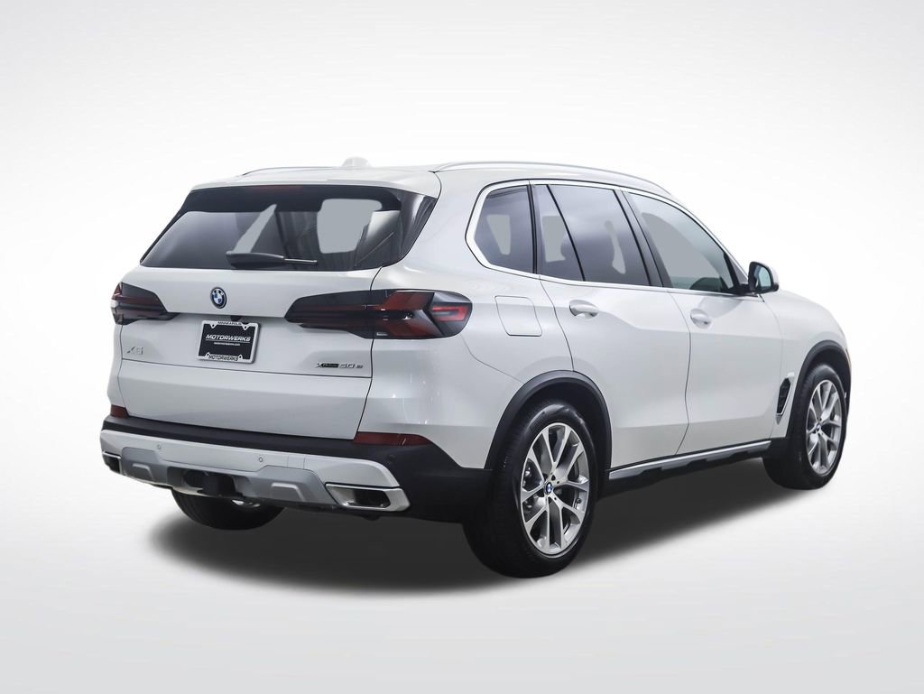 New 2026 BMW X5 xDrive50e AWD/4WD image 5