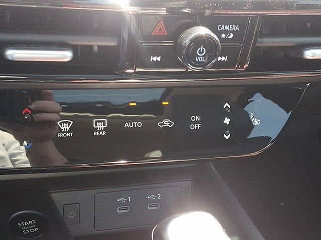 New 2026 Nissan Kicks SR w/ SR Premium Package FWD image 15