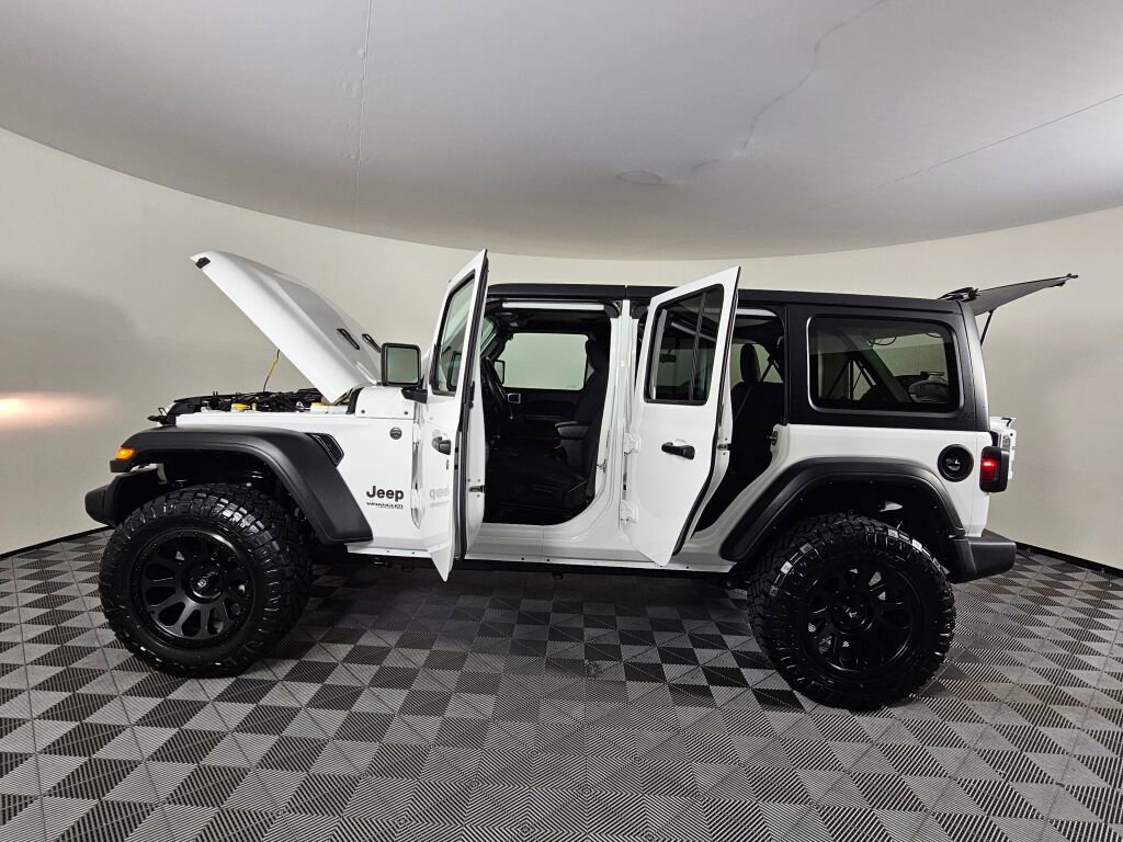 Used 2022 Jeep Wrangler Unlimited Sport AWD/4WD image 16