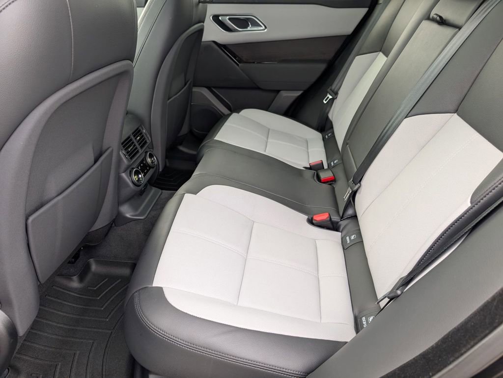 Used 2025 Land Rover Range Rover Velar S image 41