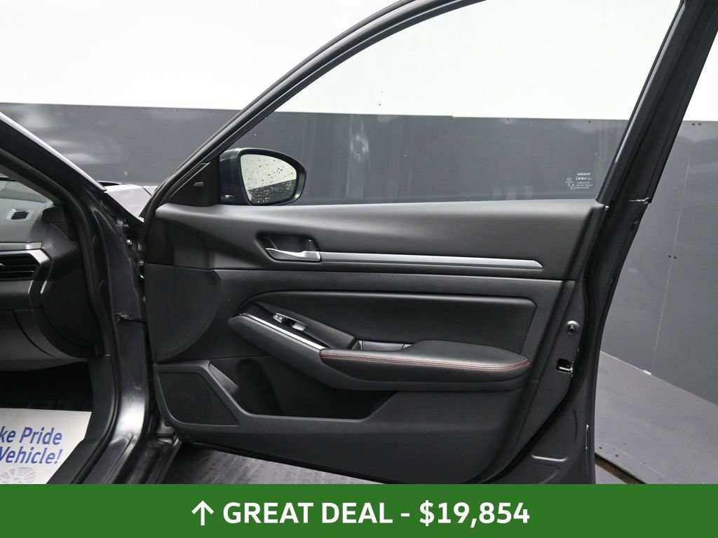 Used 2024 Nissan Altima 2.5 SR image 21