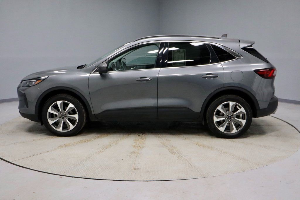 Certified 2024 Ford Escape Platinum image 9