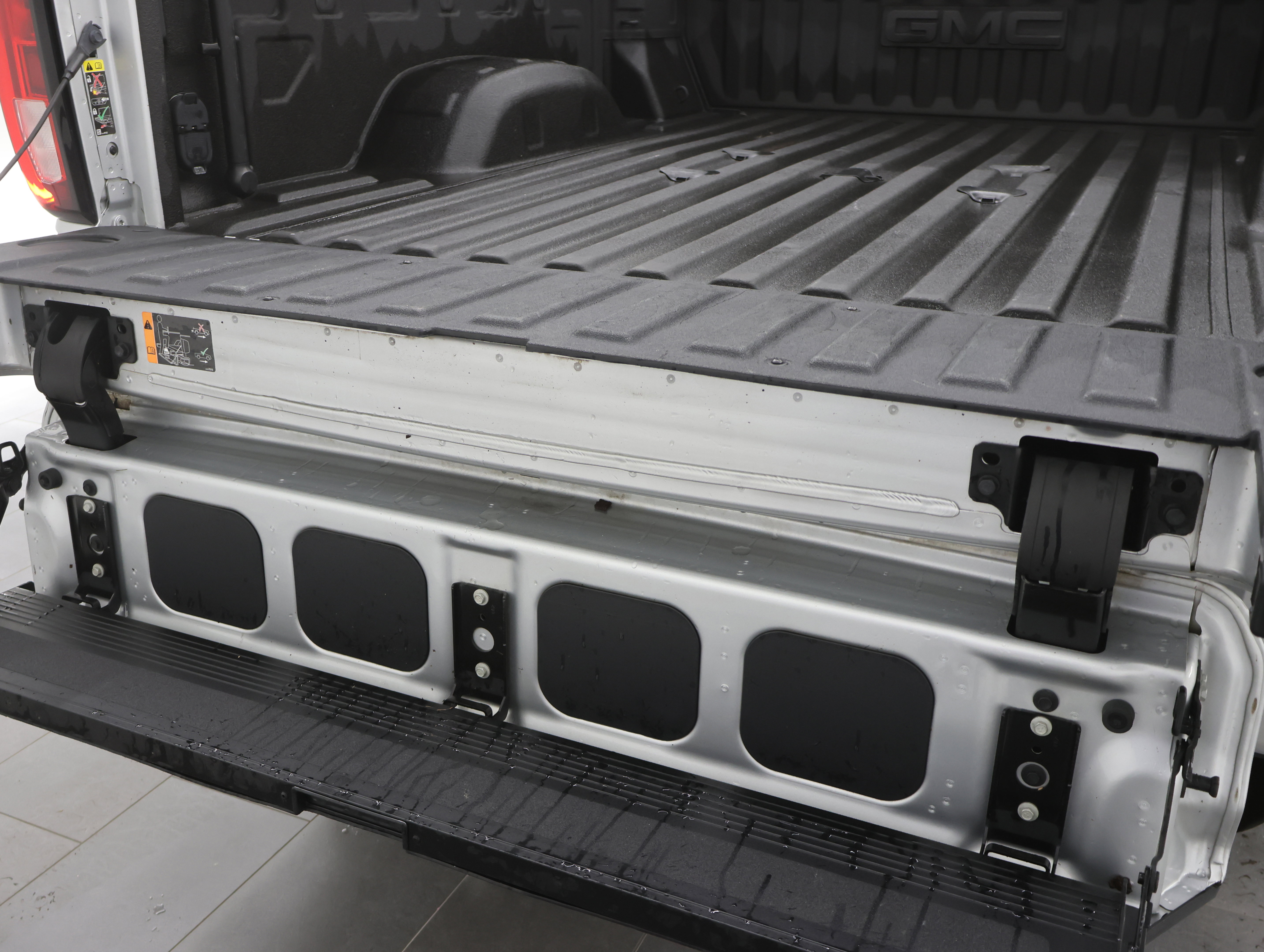 Used 2023 GMC Sierra 2500 SLE w/ SLE Convenience Package image 33