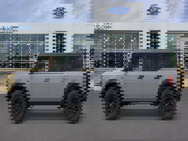 New 2026 Ford Bronco Big Bend w/ Black Diamond Package image 3