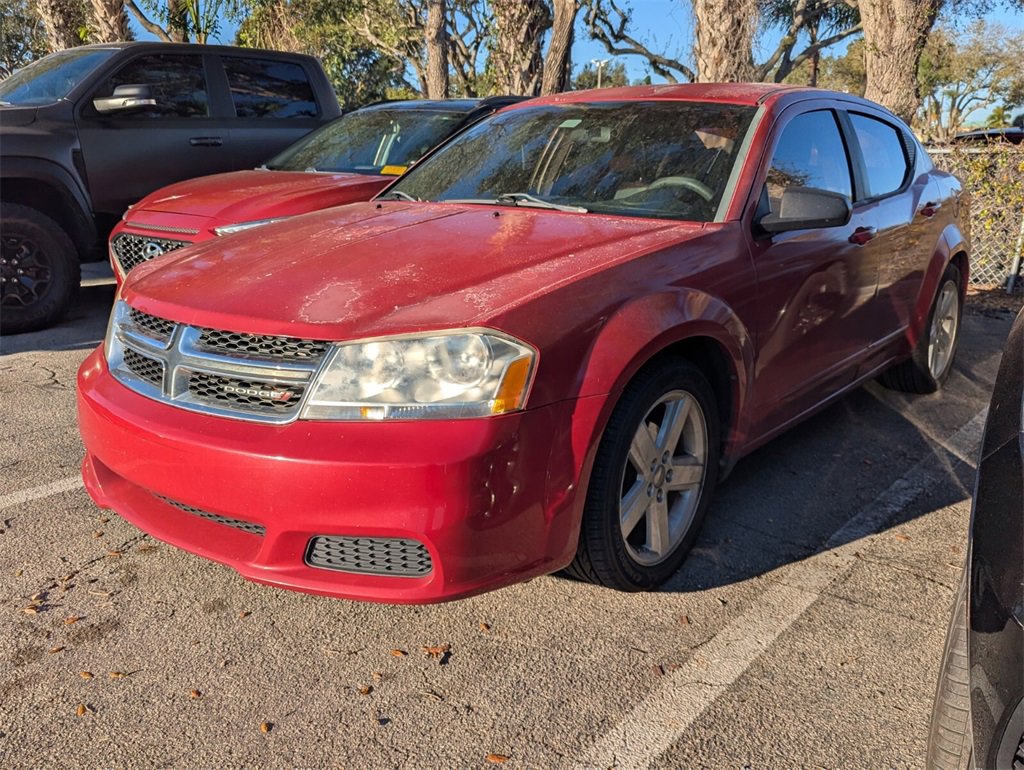 Used 2013 Dodge Avenger SE image 3
