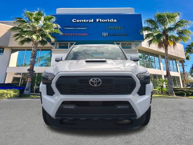 Used 2024 Toyota Tacoma TRD Sport w/ TRD Sport Upgrade Package RWD image 3