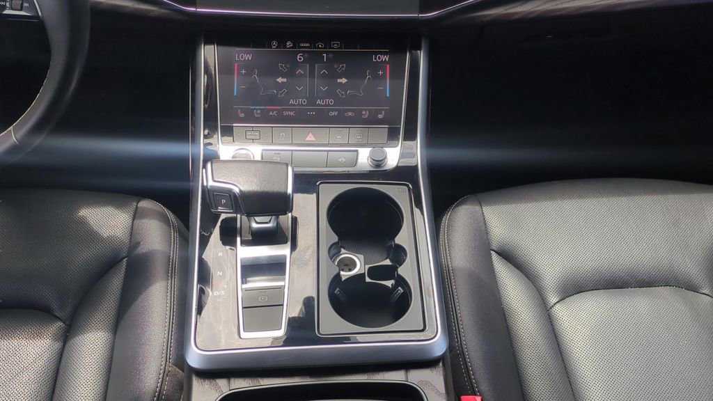 Used 2021 Audi Q8 Premium Plus w/ Premium Plus Package AWD/4WD image 15