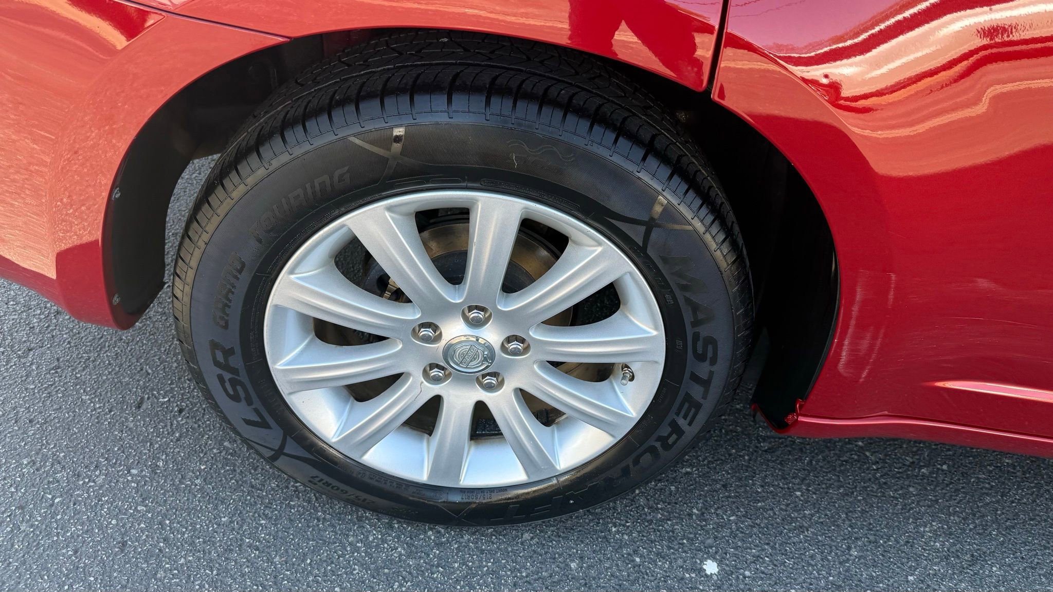 Used 2010 Chrysler Sebring Limited image 13