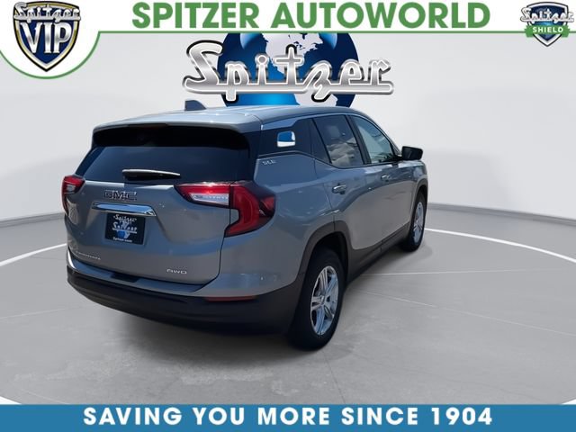 Used 2024 GMC Terrain SLE AWD/4WD image 10
