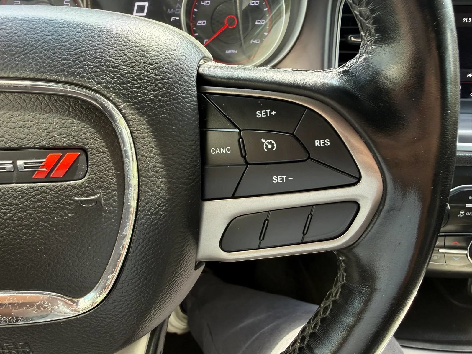 Used 2021 Dodge Charger SXT w/ Leather Interior Group RWD image 31
