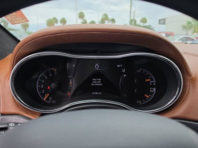 Used 2020 Jeep Grand Cherokee Summit AWD/4WD image 19
