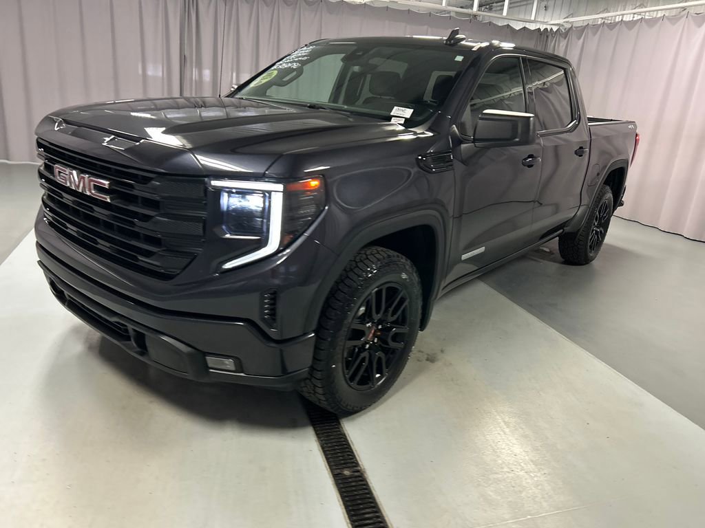 Used 2022 GMC Sierra 1500 Elevation AWD/4WD image 3