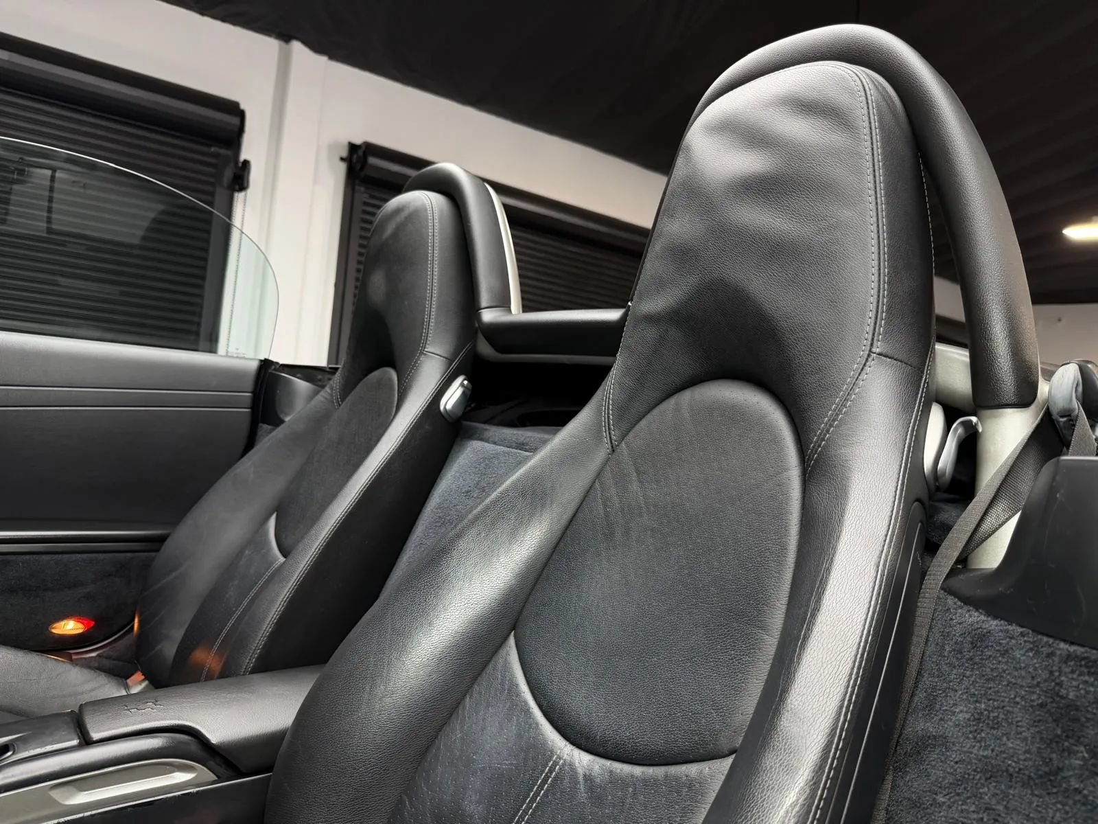 Used 2011 Porsche Boxster RWD image 20