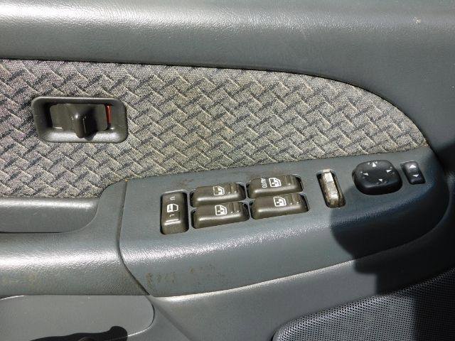 Used 2002 Chevrolet Avalanche 2WD image 12